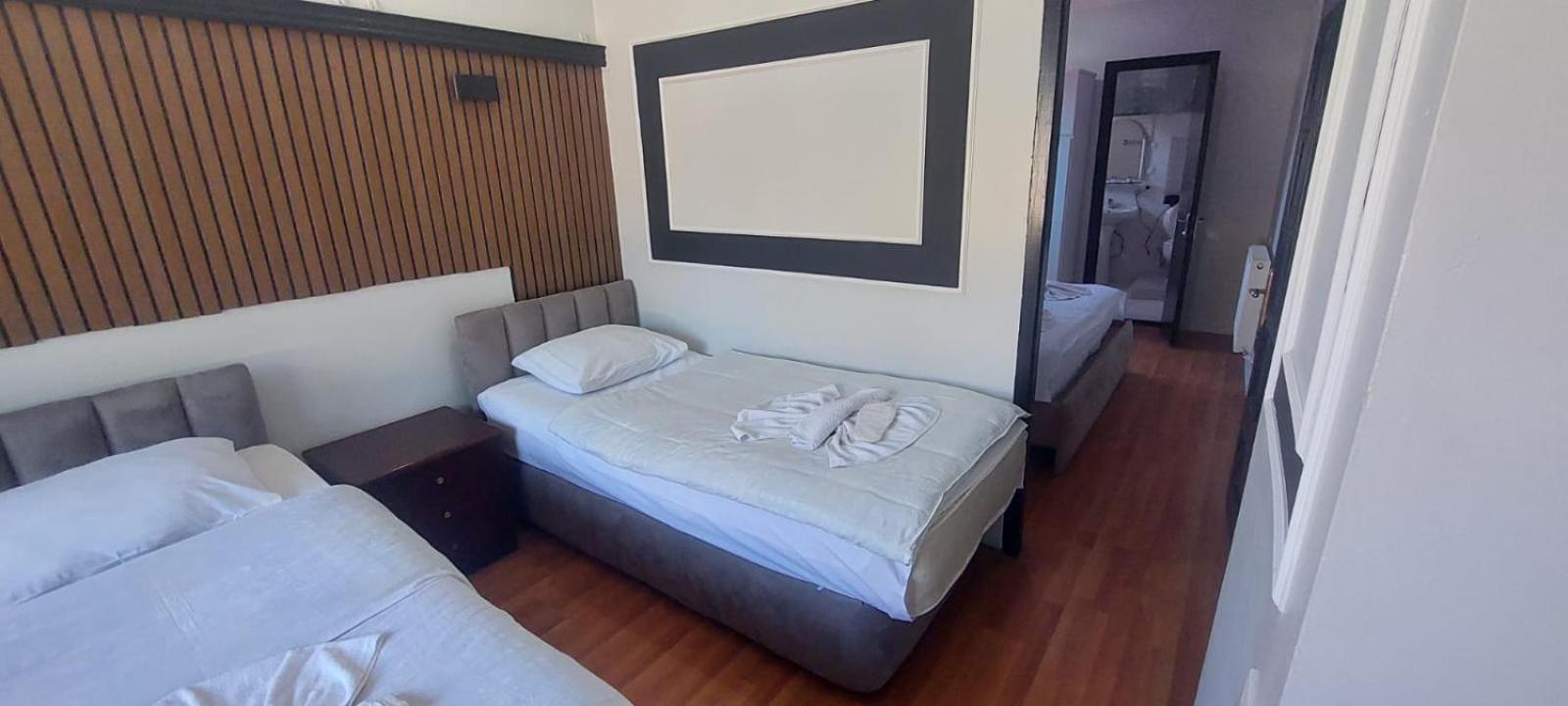 Metrepol Hotel Batoemi Buitenkant foto